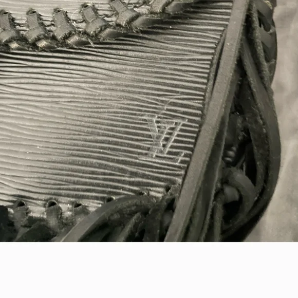 Vintage Louis Vuitton Epi Upcycled Boho Fringe Leather Crossbody - Picture 3 of 7